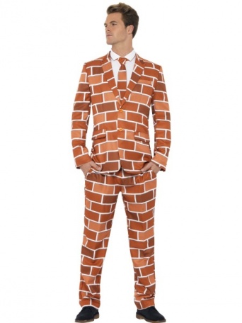 Kostým Oblek s cihlovou zdí